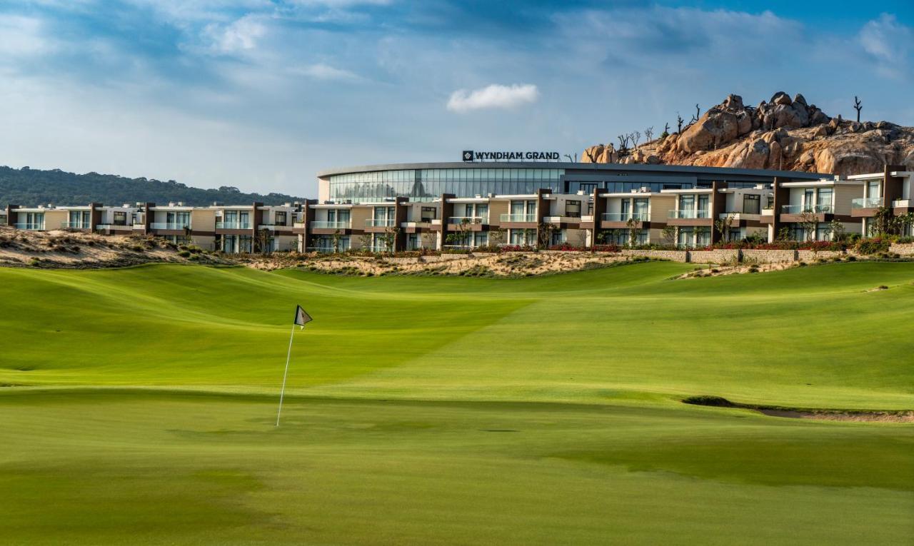 Wyndham Grand Kn Paradise Cam Ranh Esterno foto